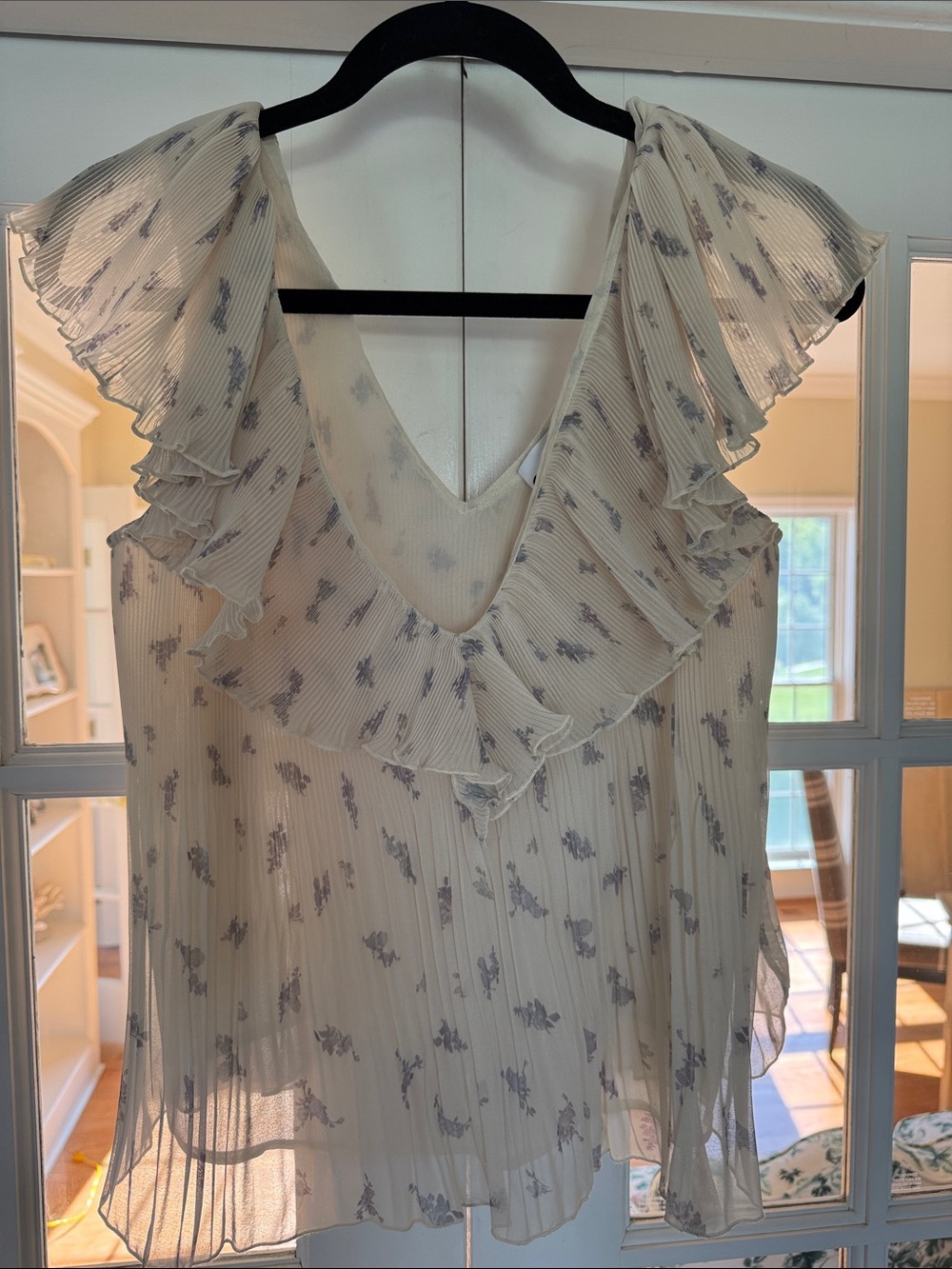 GANNI Cream Floral Ruffle V-Neck Blouse